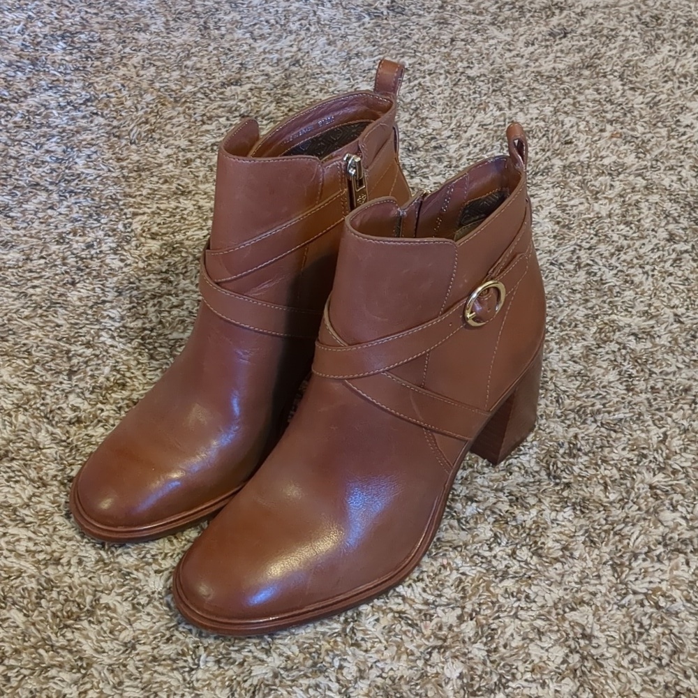 Antonio Melani Leather Tan Camel Ankle Boots Heeled Booties 8.5 Chunky Heel Zip